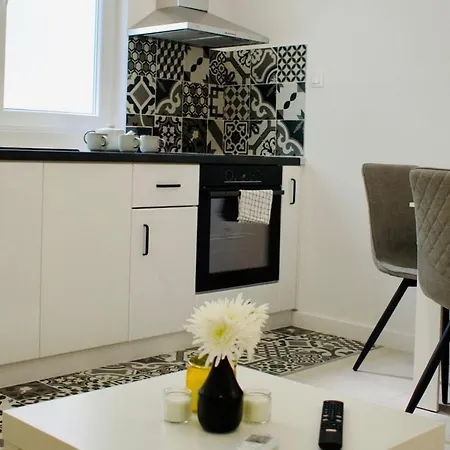 Baths - Modern 2bd Flat By Flat Mаnager Apartment *